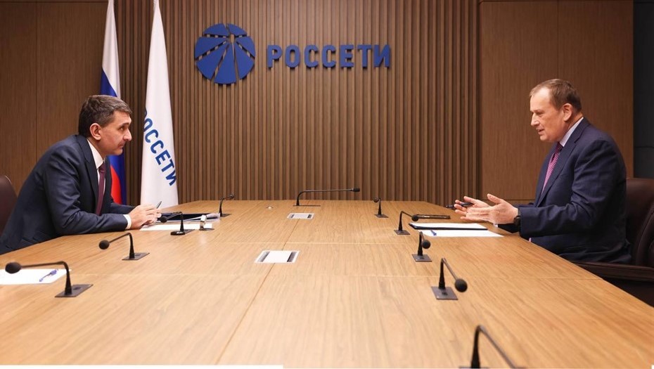 Рабочая встреча главы "Россетей" Андрея Рюмина и главы Ленобласти Александра Дрозденко