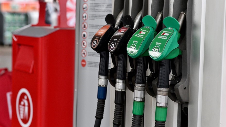 Работа автозаправки.