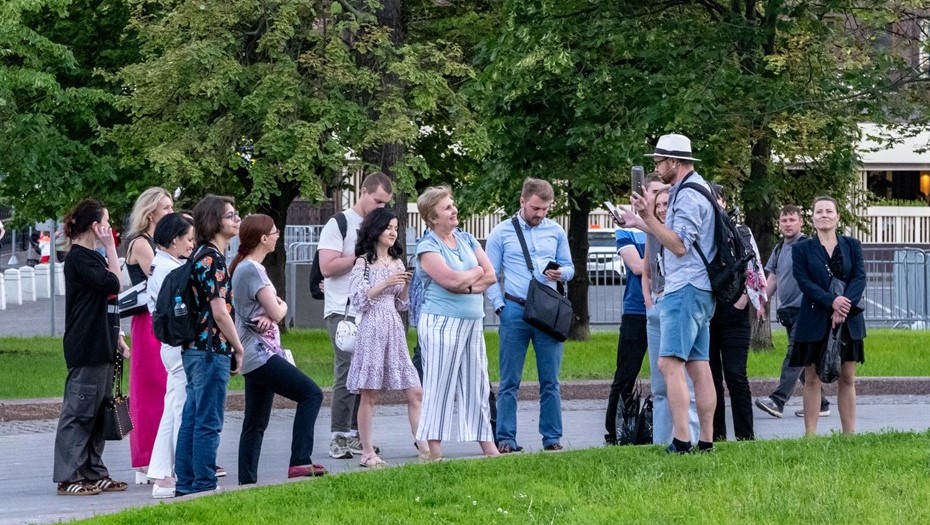 В Петербурге наблюдается острый дефицит гидов и других работников сферы туризма