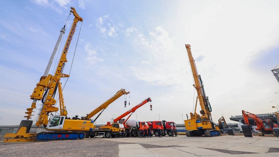 Строительство широтной магистрали скоростного движения. 