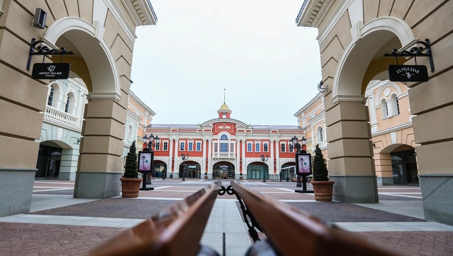 Торговый комплекс формата Аутлет, "Outlet Village Пулково". Торговый комплекс формата Аутлет, "Outlet Village Пулково".