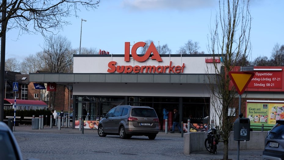 Супермаркет торговой сети ICA в Швеции.