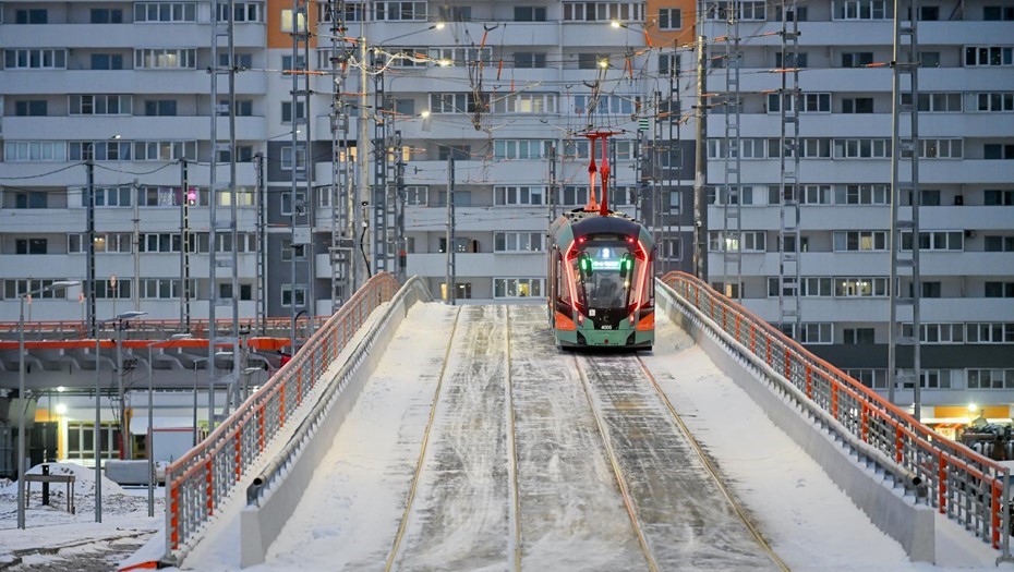 Для продления трамвайной линии "Славянка" Петербург сдаст в аренду участок с ЛЭП