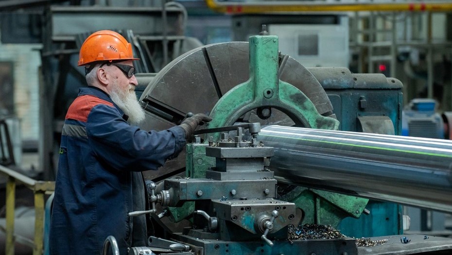 Работа АО "Металлургический завод "Петросталь".