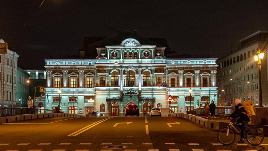 Большой драматический театр имени Г. А. Товстоногова, набережная реки Фонтанки, 65. Лештуков мост. 