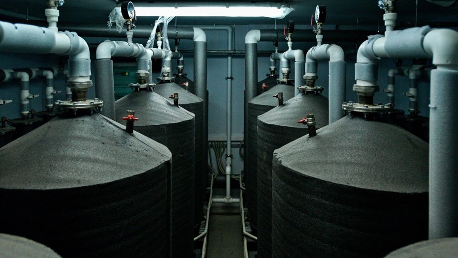 Счетчики воды в жилом доме. Счетчики воды в жилом доме.