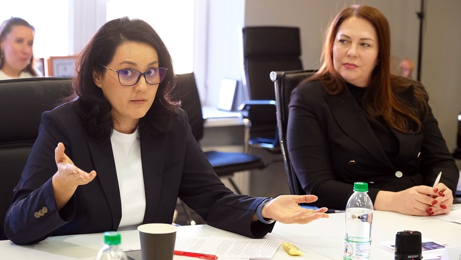 Любовь Маркова (справа), директор Представительства Федерации рестораторов и отельеров (ФРиО) в Санкт-Петербурге.