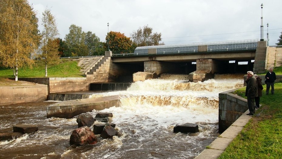 Плотина Гаусмана