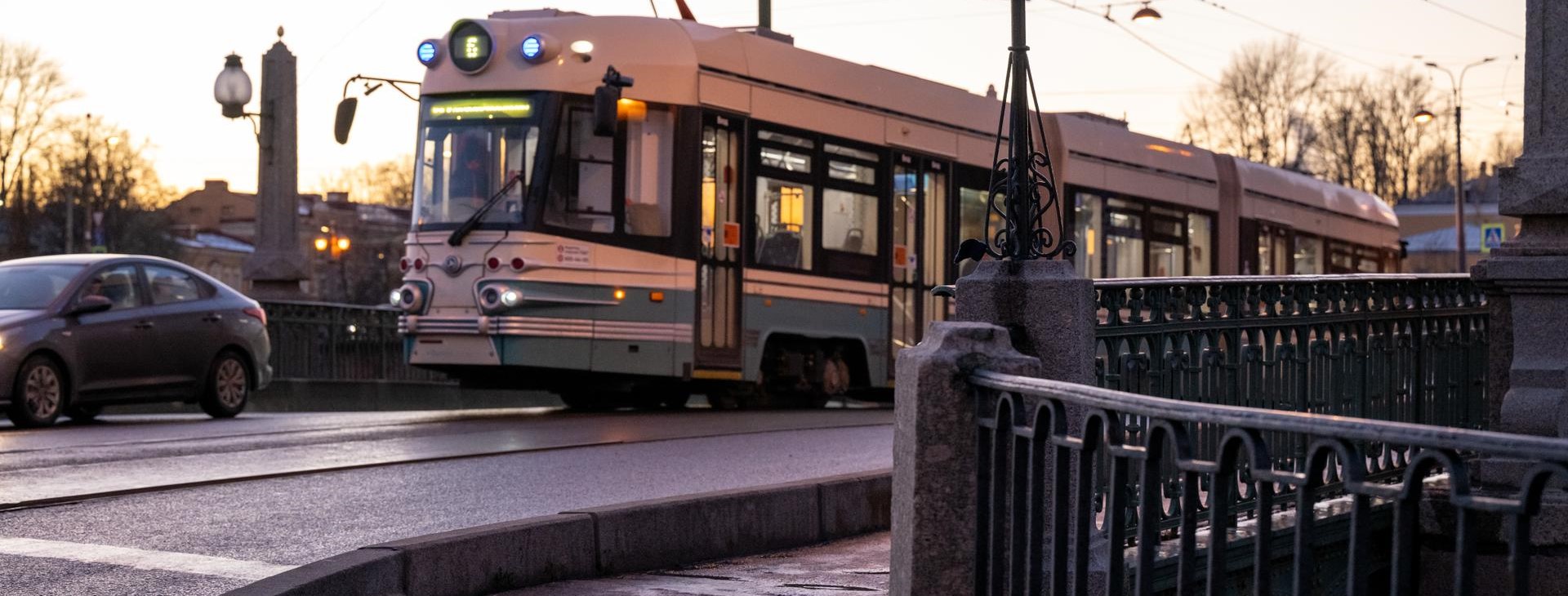 Automated Trams St. Petersburg tests semi-autonomous trams on four routes with drivers ...