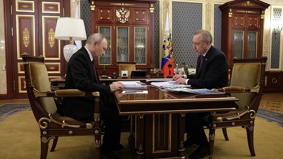 Президент РФ Владимир Путин и губернатор Петербурга Александр Беглов. 