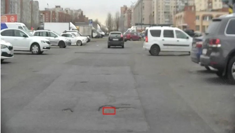 Фиксация ям на дорогах Петербурга с помощью ИИ.
