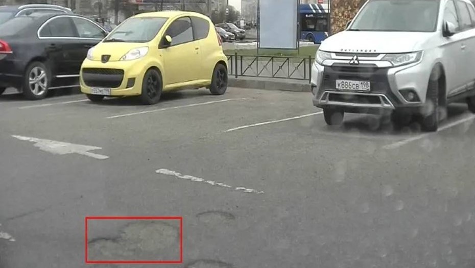 Фиксация ям на дорогах Петербурга с помощью ИИ.