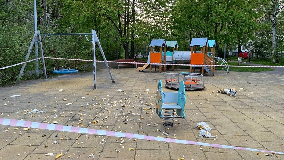 Последствия взрыва на Маршала Блюхера, 55 в Красногвардейском районе Петербурга. 