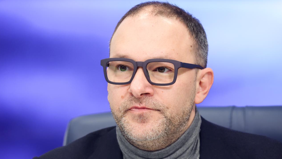 Роман Ковриков

