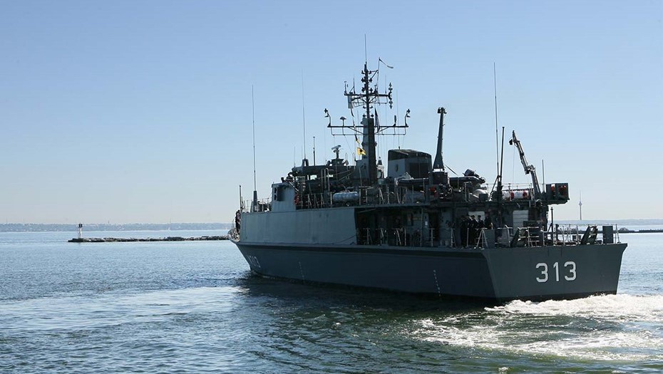 Минный тральщик Admiral Cowan ВМС Эстонии. Минный тральщик Admiral Cowan ВМС Эстонии.