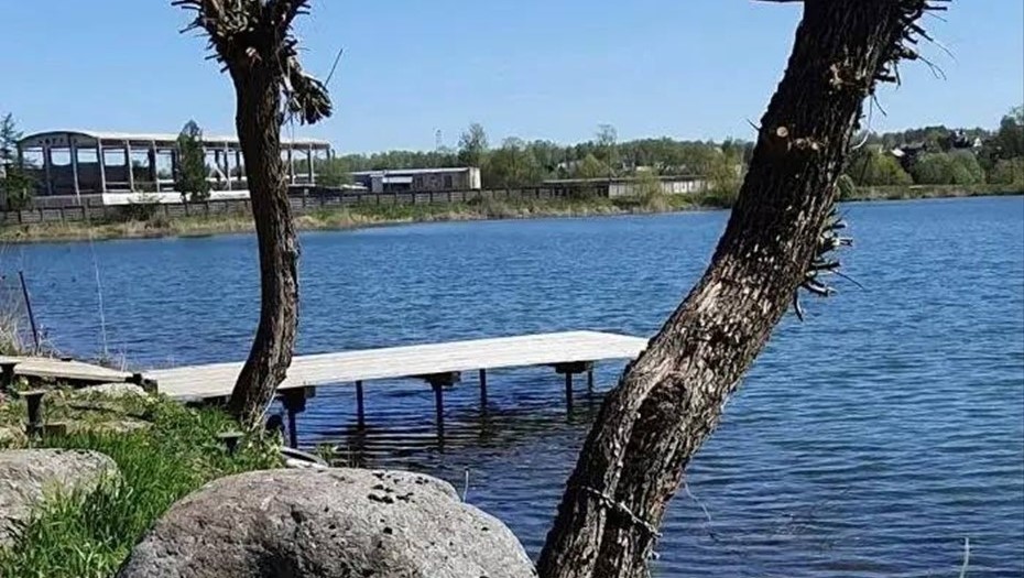 Незаконный причал в Красном Селе 