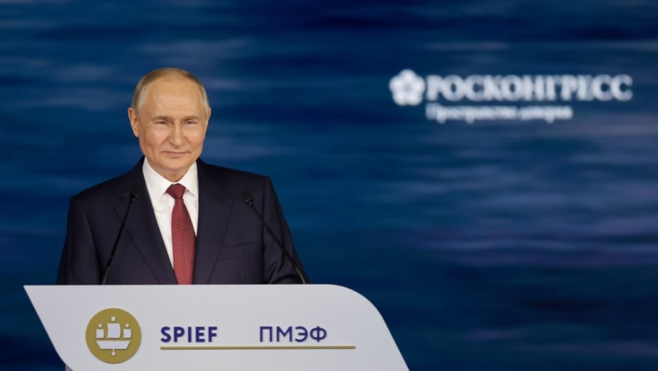 Президент России Владимир Путин на ПМЭФ Президент России Владимир Путин на ПМЭФ