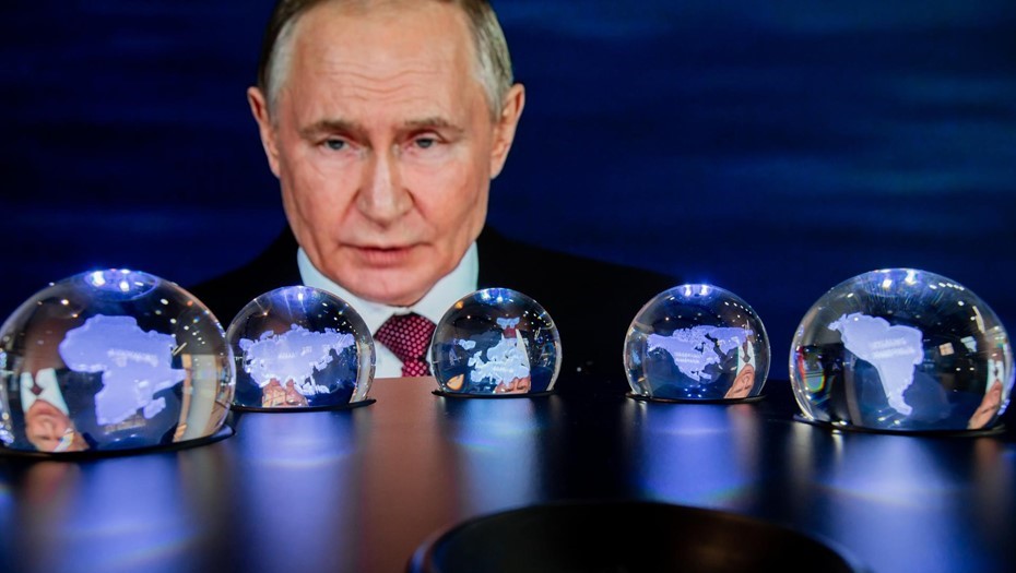 Трансляция Пленарного заседания на площадке ПМЭФ 2025. Трансляция Пленарного заседания на площадке ПМЭФ 2025.