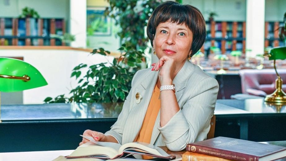 Новым ректором СПбГУП назначена Лариса Пасешникова Новым ректором СПбГУП назначена Лариса Пасешникова
