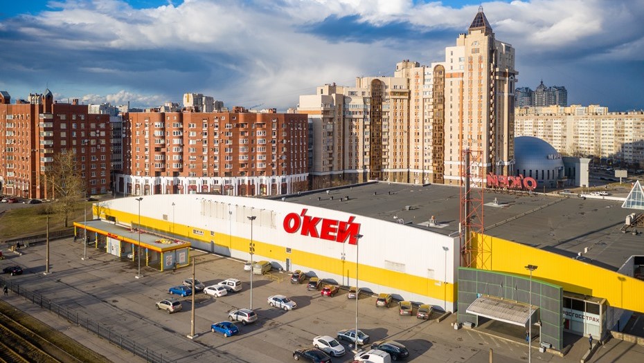Возможно, скоро магазины в привычном красно-жёлтом оформлении навсегда исчезнут с улиц Петербурга Возможно, скоро магазины в привычном красно-жёлтом оформлении навсегда исчезнут с улиц Петербурга