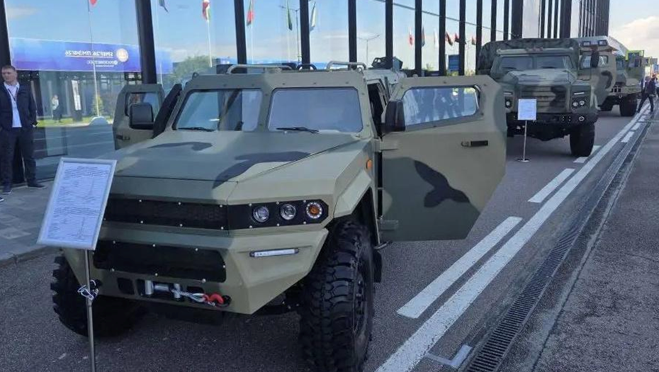 Современная военная техника на ПМЭФ-2026