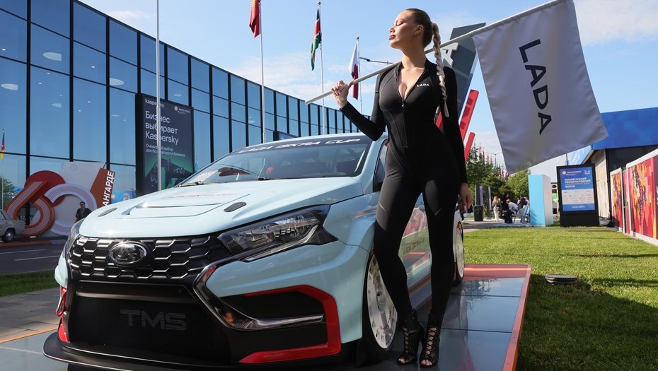 Новая гоночная Lada Iskra TMS