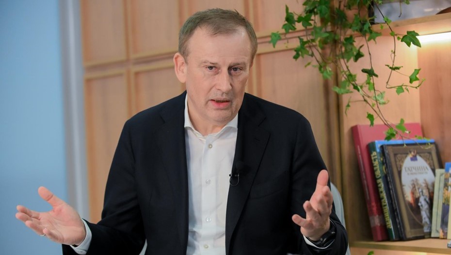 Александр Дрозденко на площадке ПМЭФ 2026
