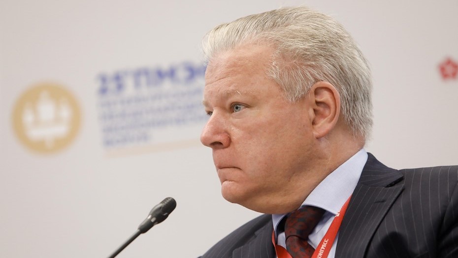 Глава Американской торговой палаты в России Роберт Эйджи