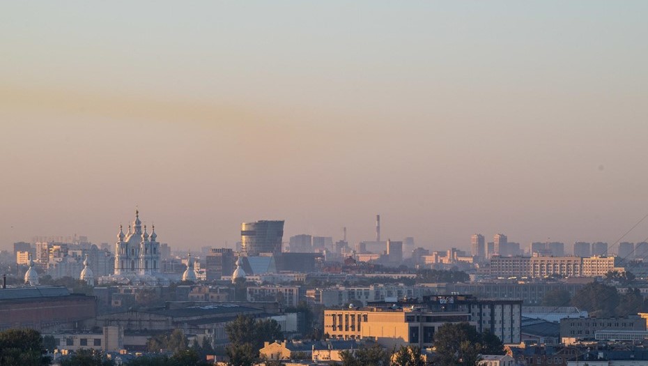 Петербуржцев попросили не выходить на улицу из-за опасности БПЛА 