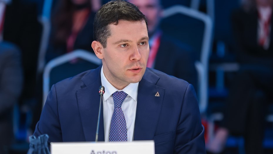 Антон Алиханов сообщил о необходимости изменения стоимости строительства ледоколов проекта 22220