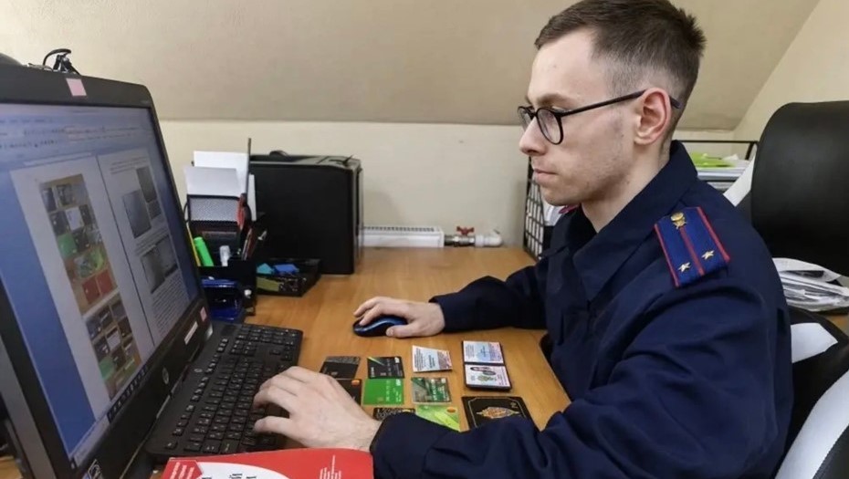 В Петербурге арестовали мужчин за похищение подростка В Петербурге арестовали мужчин за похищение подростка