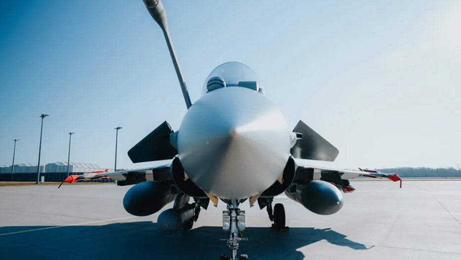 Французский истребитель Rafale на авиабазе Лиелварде в Латвии.