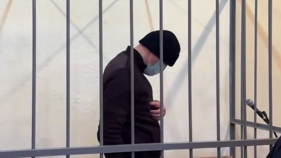 41-летний Альберт Морган, обвиняемый в убийстве бывшей девушки в Дубае, на избрании ему меры пресечения в декабре 2025 года.