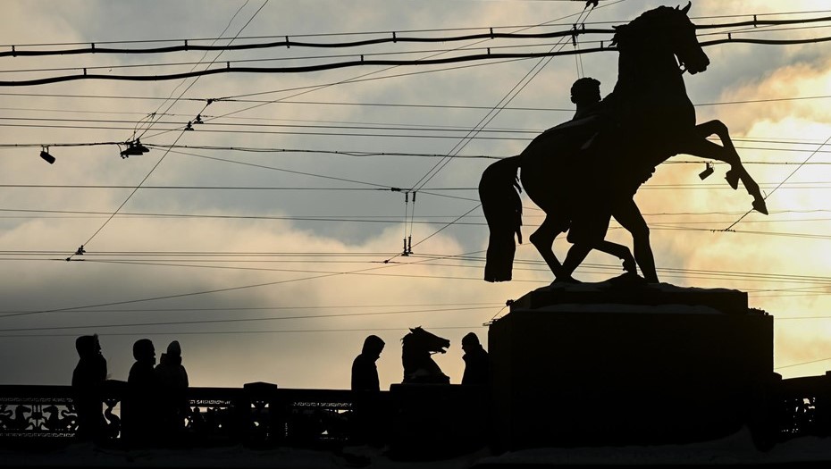 День летнего солнцестояние в Петербурге на полтора продлится дольше чем в Москве День летнего солнцестояние в Петербурге на полтора продлится дольше чем в Москве