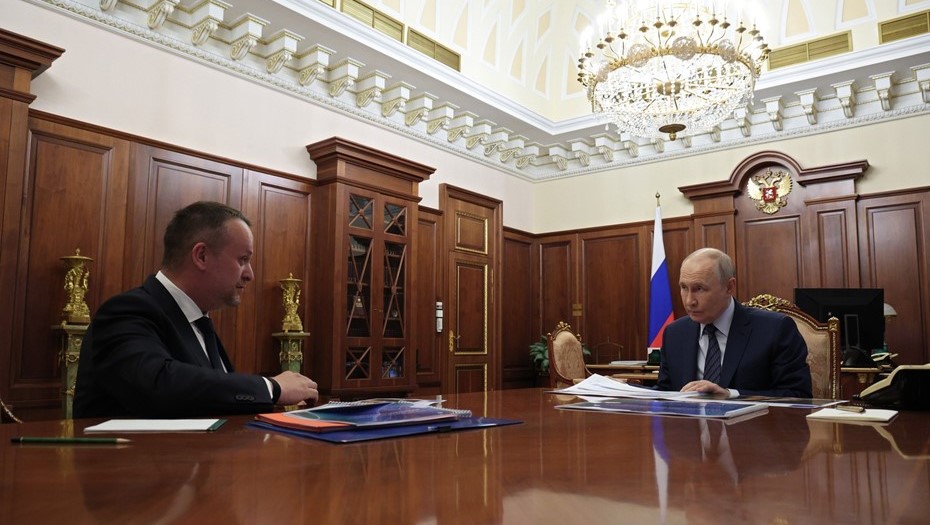 Владимир Путин провёл рабочую встречу с Министром транспорта Андреем Никитиным Владимир Путин провёл рабочую встречу с Министром транспорта Андреем Никитиным