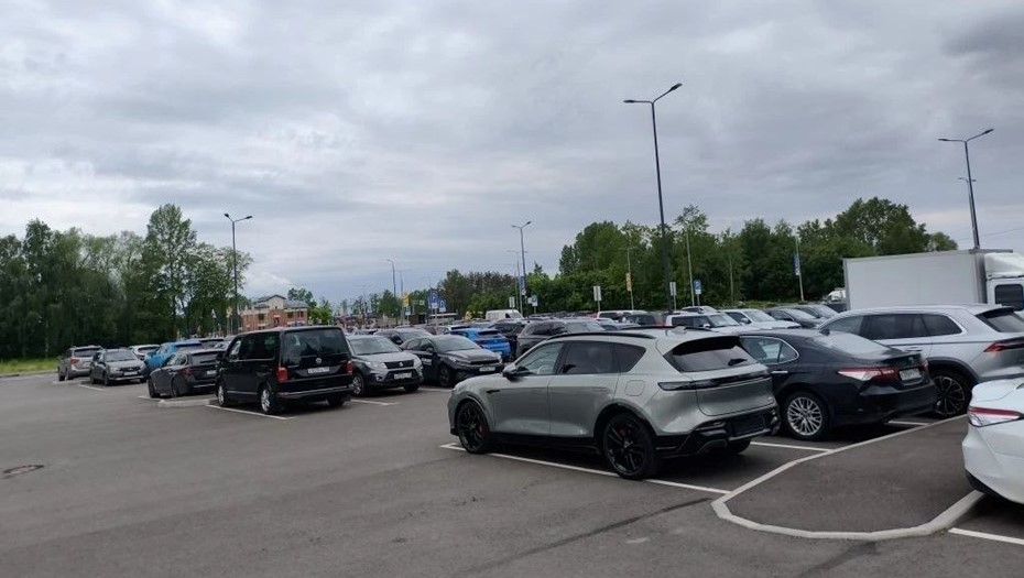 Заполняемость парковок на праздниках в Кронштадте составила 146% Заполняемость парковок на праздниках в Кронштадте составила 146%