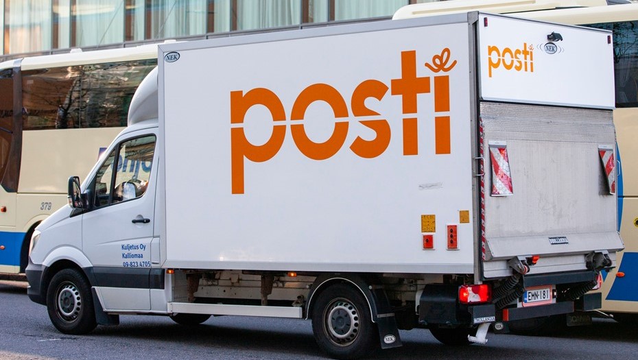 Фургон финской почтовой службы Posti. Фургон финской почтовой службы Posti.